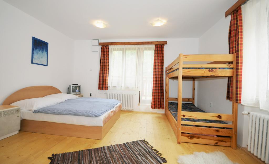 Penzion U Holosov Smrečany 部屋 写真